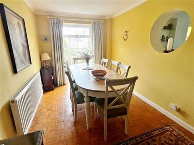dining room.jpg